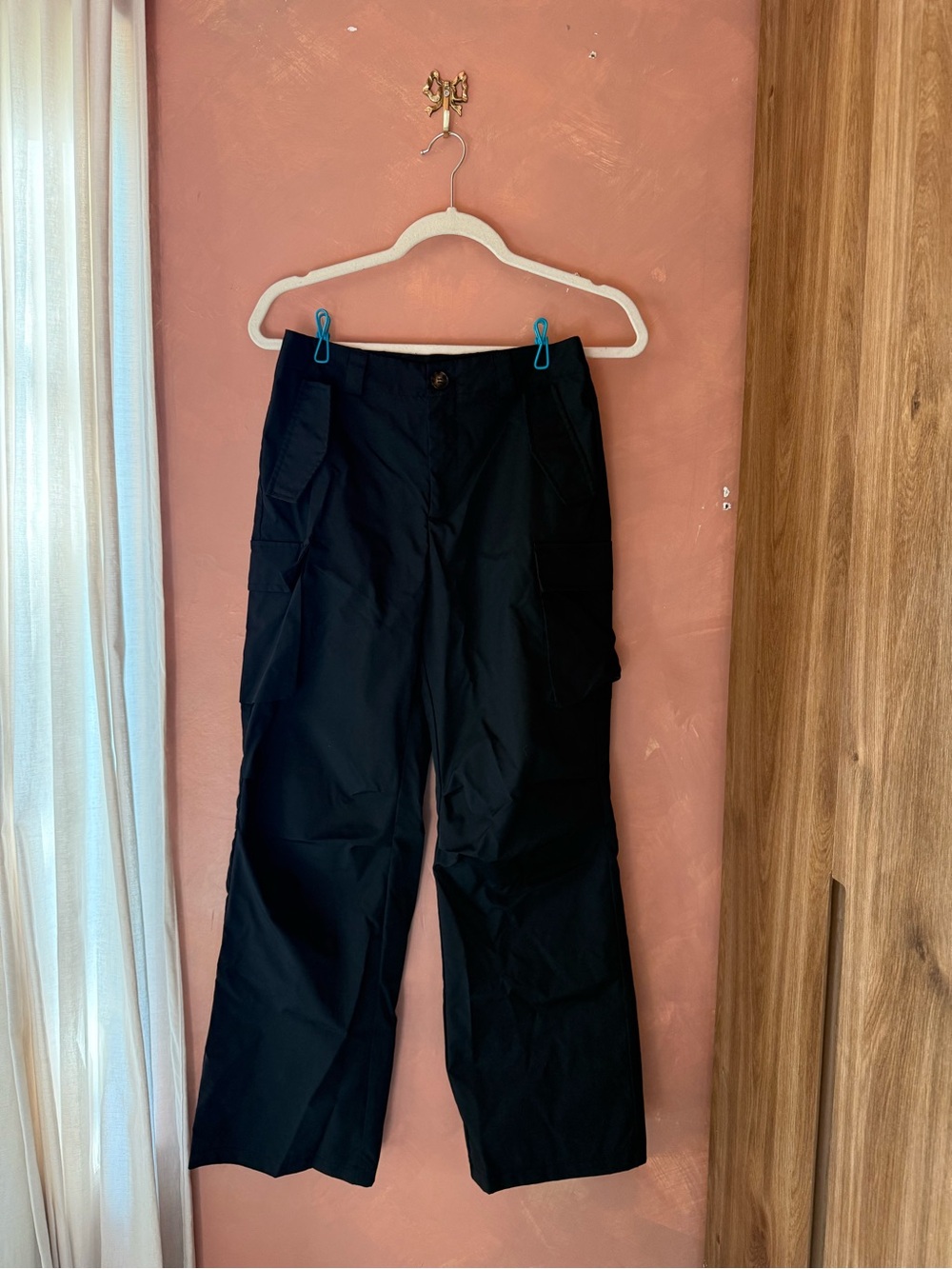Woman’s  Black Cargo Pants - Classic Utility Style